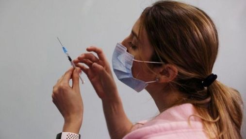 Вакцинація проти коронавірусу розпочнеться після 15 лютого: Степанов розповів деталі