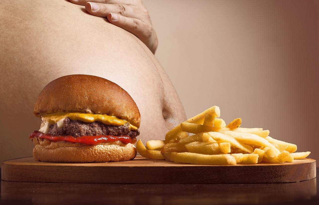 Рост смертей в Англии и Шотландии связан с ожирением больше, чем с курением