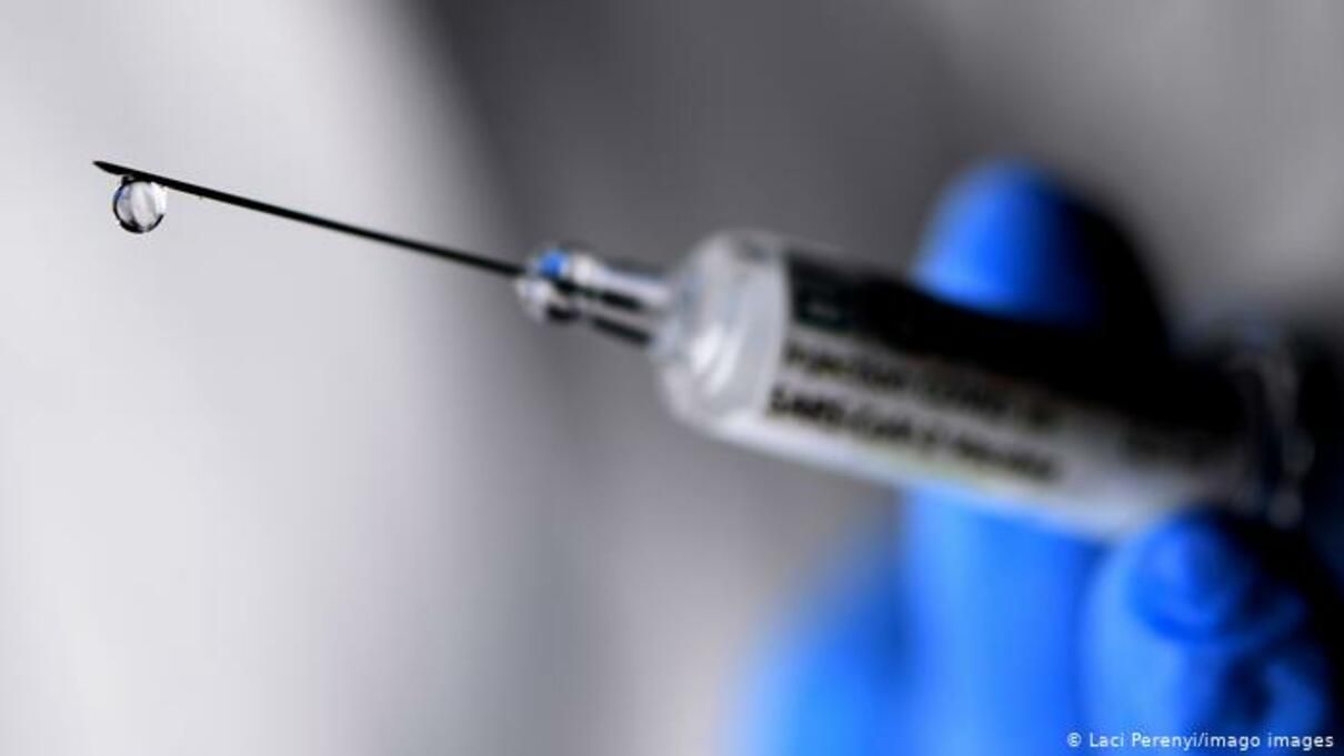 В отпуск – вакцинированным: в правительстве пообещали продажу вакцин до лета, – СМИ
