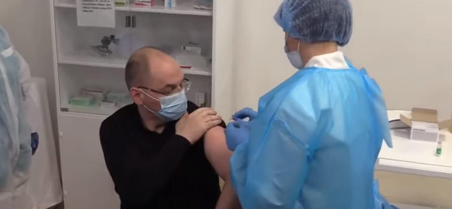 Степанов вакцинировался против коронавируса: видео