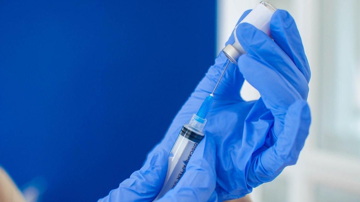 Безкоштовно: українці зможуть отримати довідку про вакцинацію від COVID-19 Безкоштовно: українці зможуть отримати довідку про вакцинацію від COVID-19