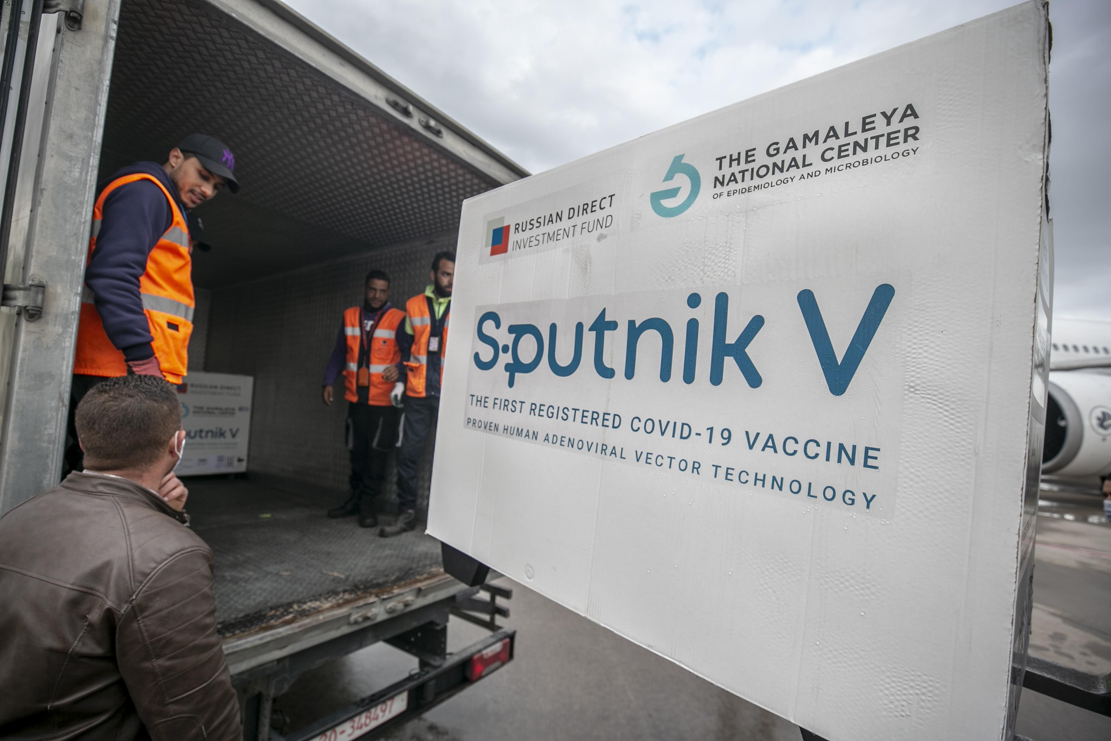 Пропаганда "Супутника": президент Чехії хоче відставки глави МОЗ за недовіру до препарату з РФ Пропаганда "Супутника": президент Чехії хоче відставки глави МОЗ за недовіру до препарату з РФ