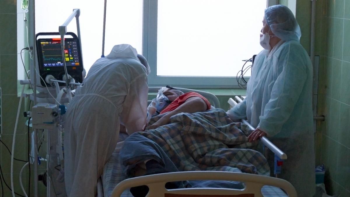 Критична ситуація з COVID-19 на Заході України: що розповідають лікарі Критична ситуація з COVID-19 на Заході України: що розповідають лікарі