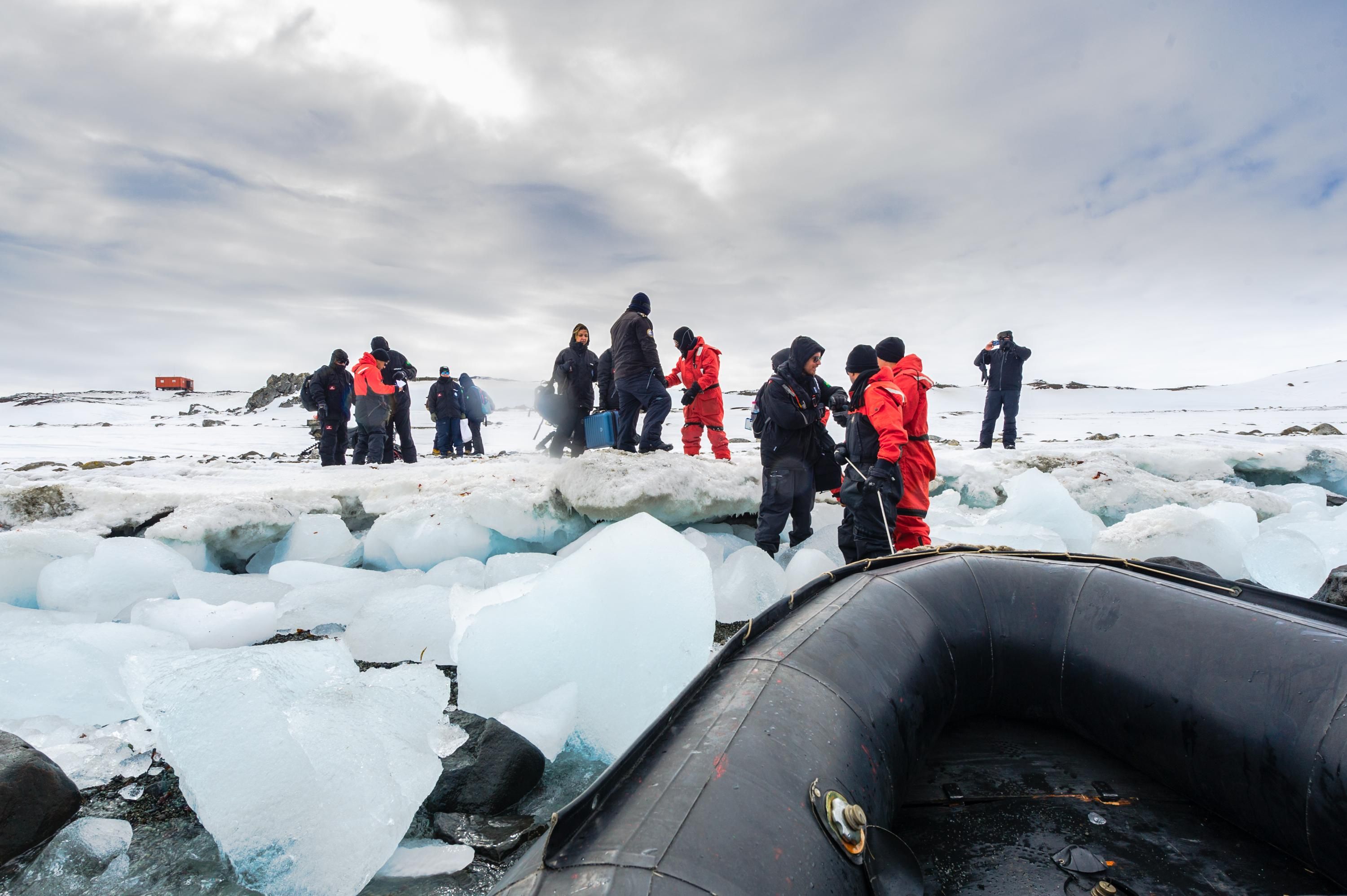 Вакцинація від коронавірусу дісталася Антарктиди Вакцинація від коронавірусу дісталася Антарктиди