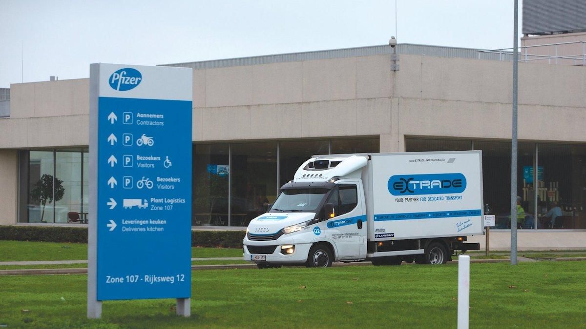 У ЄС дозволили значно підвищити температуру зберігання вакцини Pfizer У ЄС дозволили значно підвищити температуру зберігання вакцини Pfizer