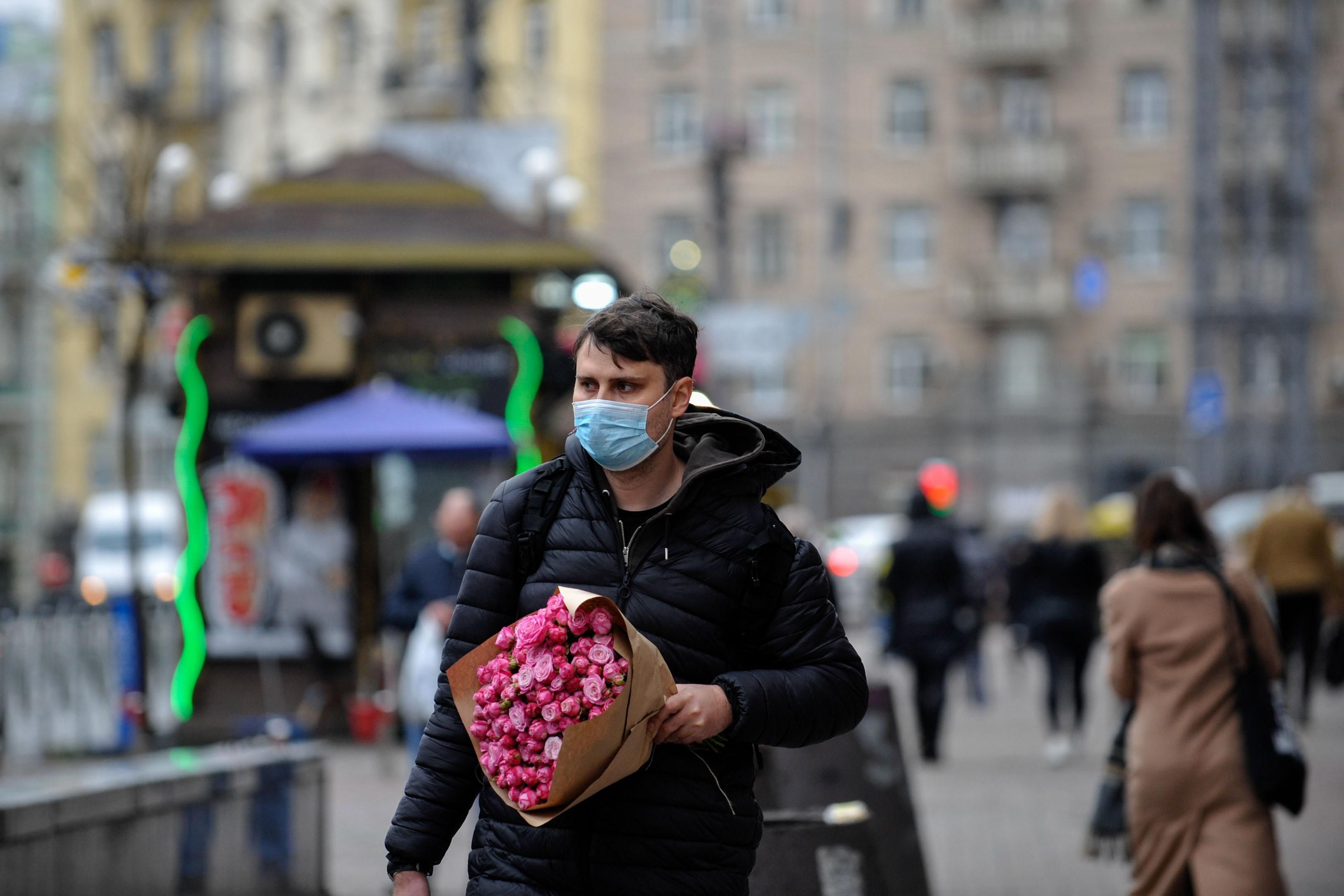 За сутки в Украине обнаружили 10 282 случая инфицирования коронавирусом