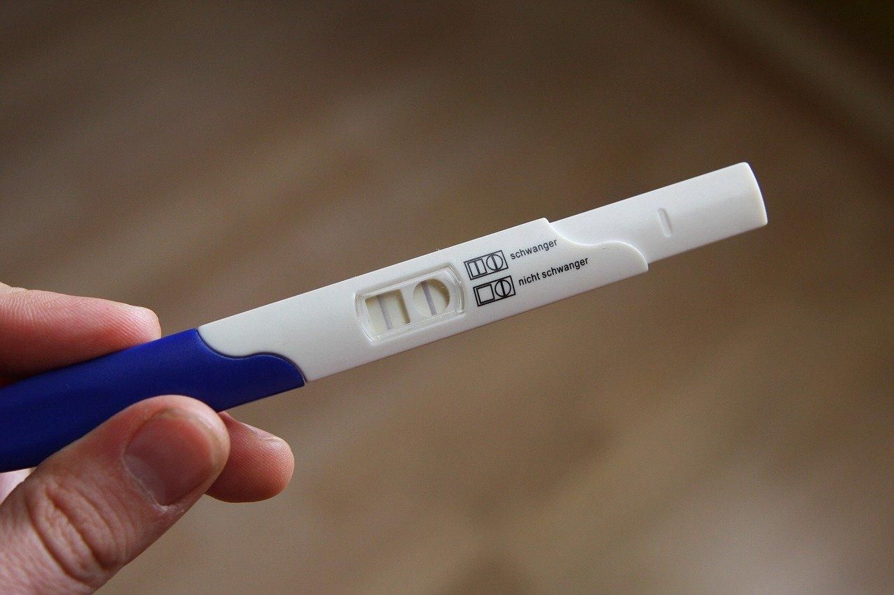 Из-за нового штамма COVID-19 в Бразилии женщин просят не планировать беременность