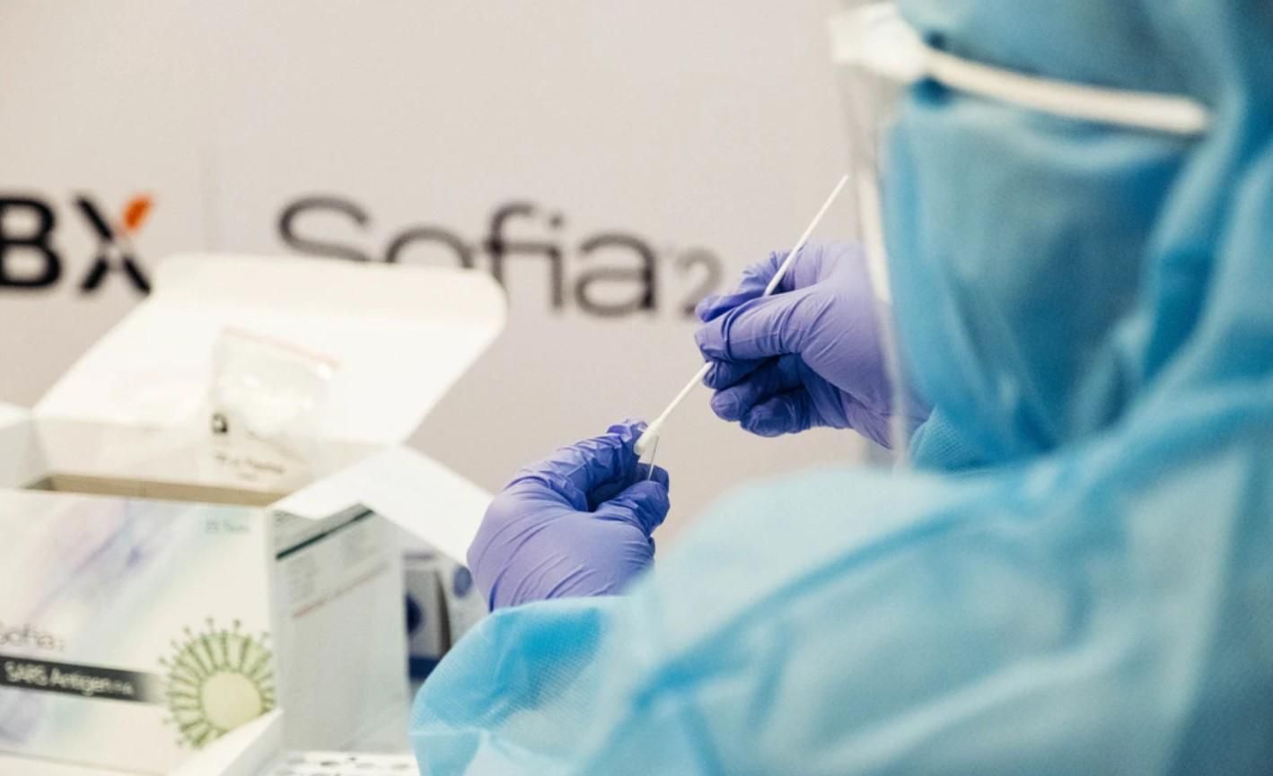 У Швейцарії підтвердили випадок індійського штаму коронавірусу У Швейцарії підтвердили випадок індійського штаму коронавірусу