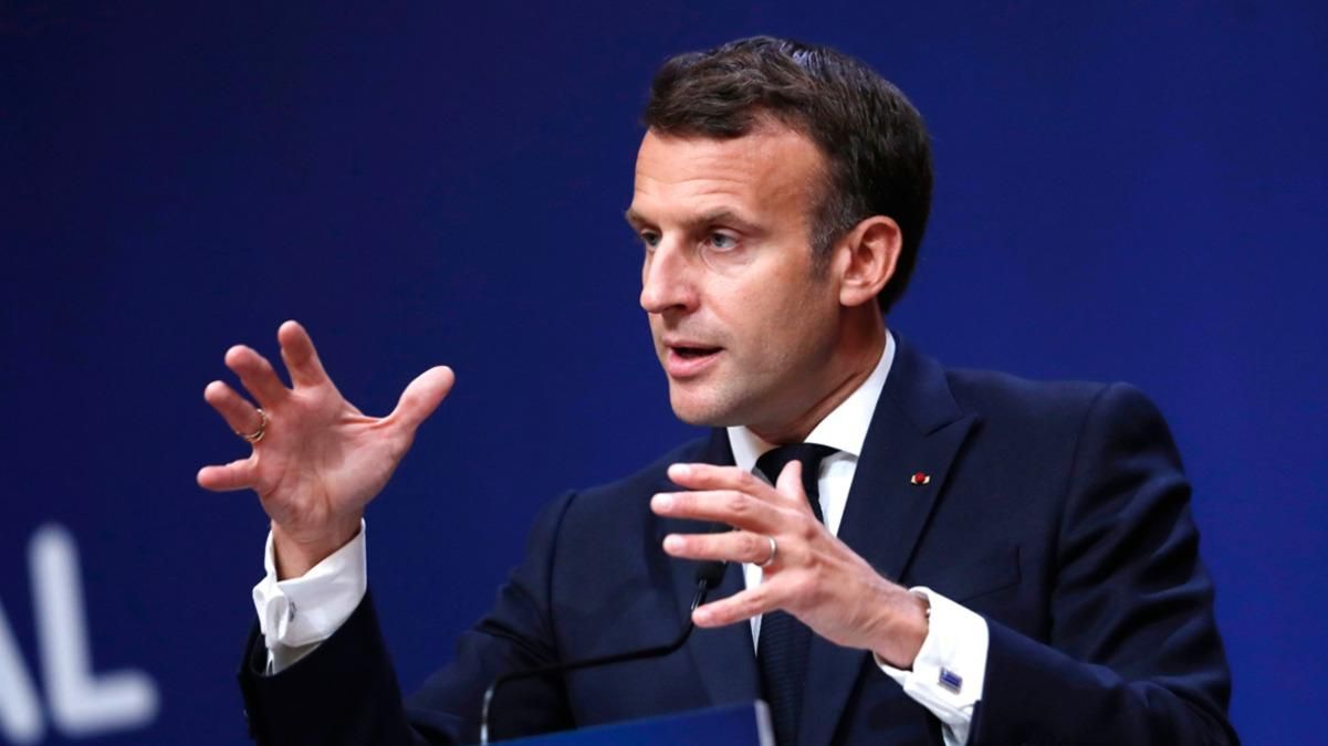 Макрон закликав США скасувати заборону на експорт вакцин Макрон закликав США скасувати заборону на експорт вакцин