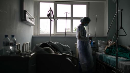 За сутки в Украине обнаружили более тысячи больных COVID-19