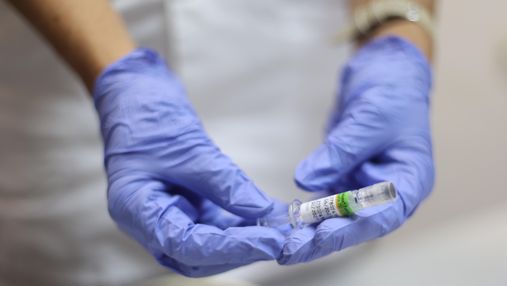В Україну приїхало ще 500 тисяч доз вакцини CoronaVac