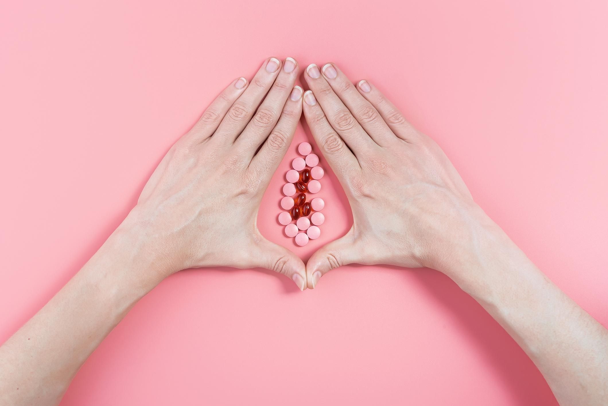 Интимная прическа и средства гигиены: как следует заботиться о женских половых органах