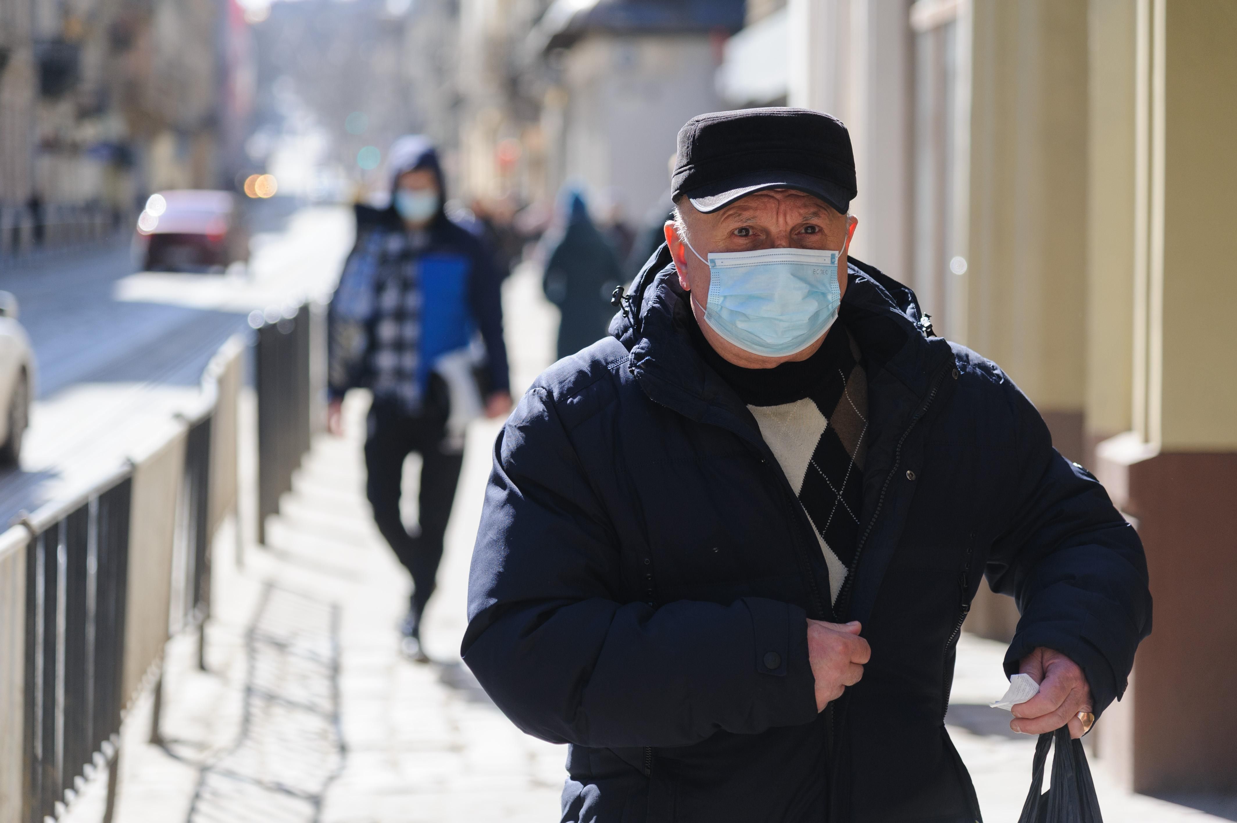 В Украине за сутки обнаружили более 3 тысяч новых больных COVID-19 В Украине за сутки обнаружили более 3 тысяч новых больных COVID-19