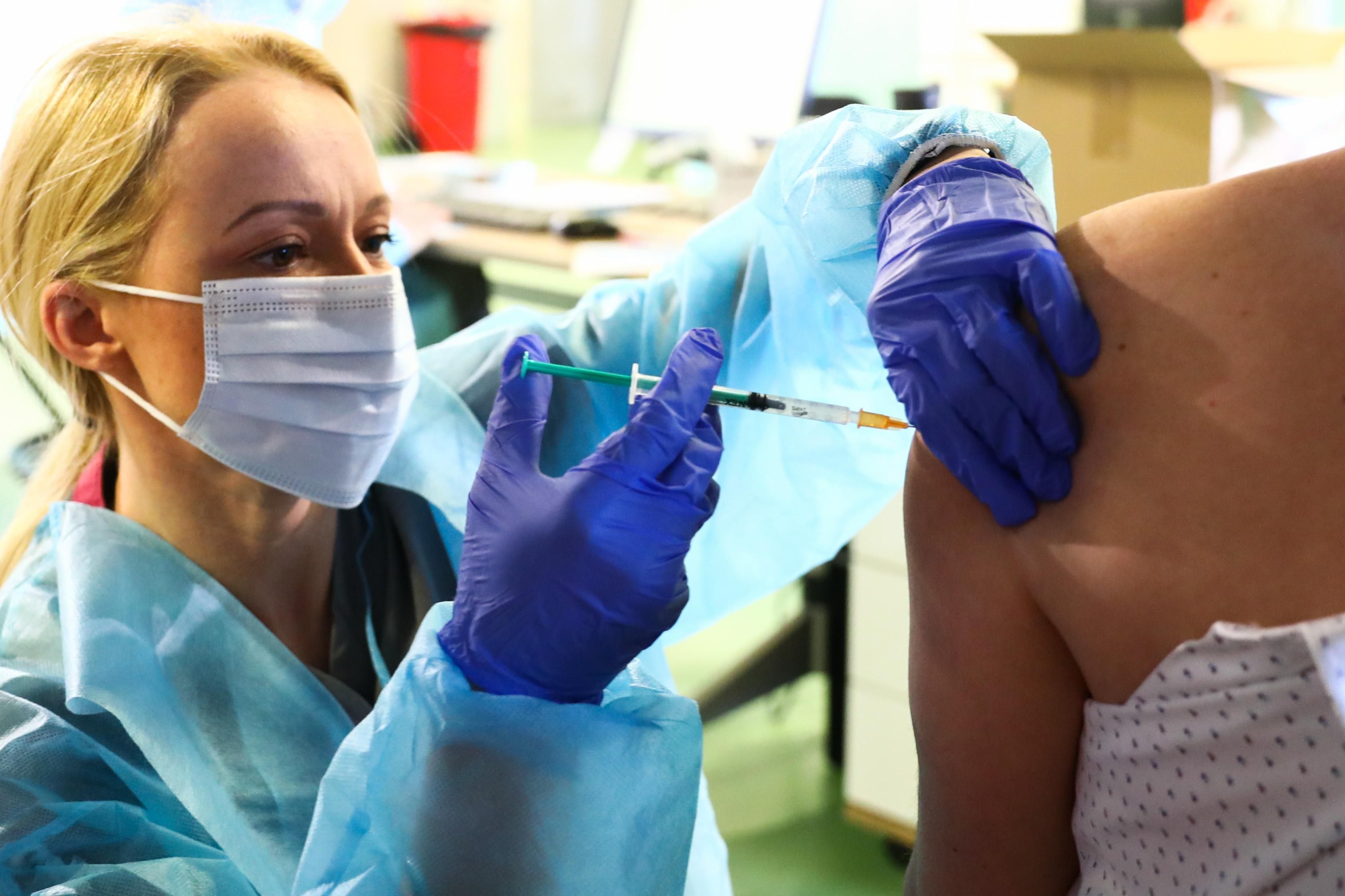 У Польщі організовують лотерею серед вакцинованих проти коронавірусу У Польщі організовують лотерею серед вакцинованих проти коронавірусу