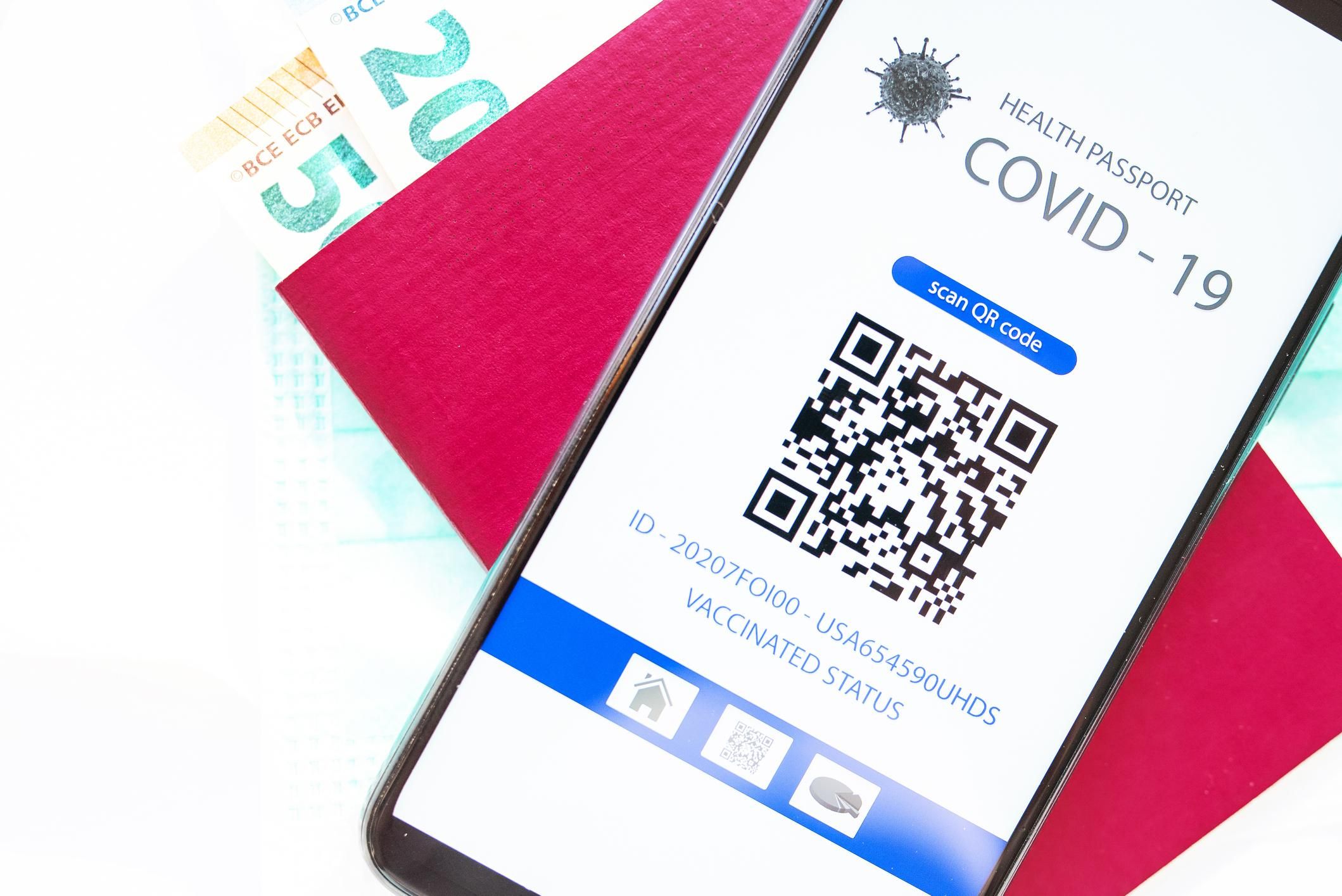 Семь стран ЕС уже начали выдавать сертификаты вакцинации против коронавируса Семь стран ЕС уже начали выдавать сертификаты вакцинации против коронавируса