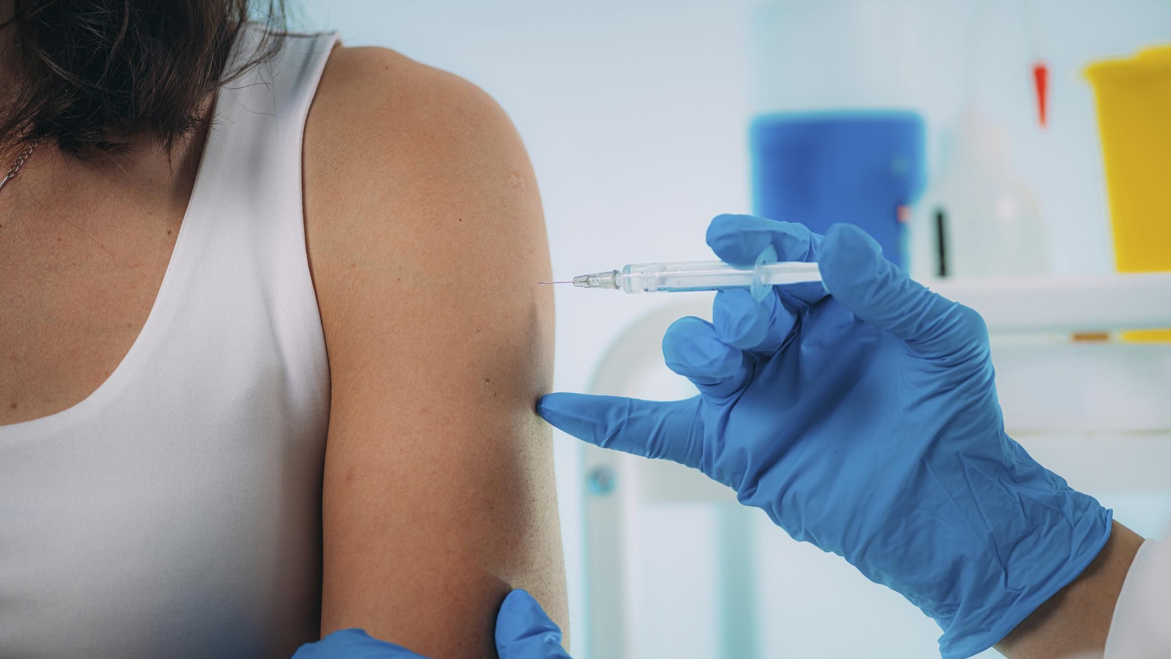В Італії дозволили змішувати COVID-вакцини