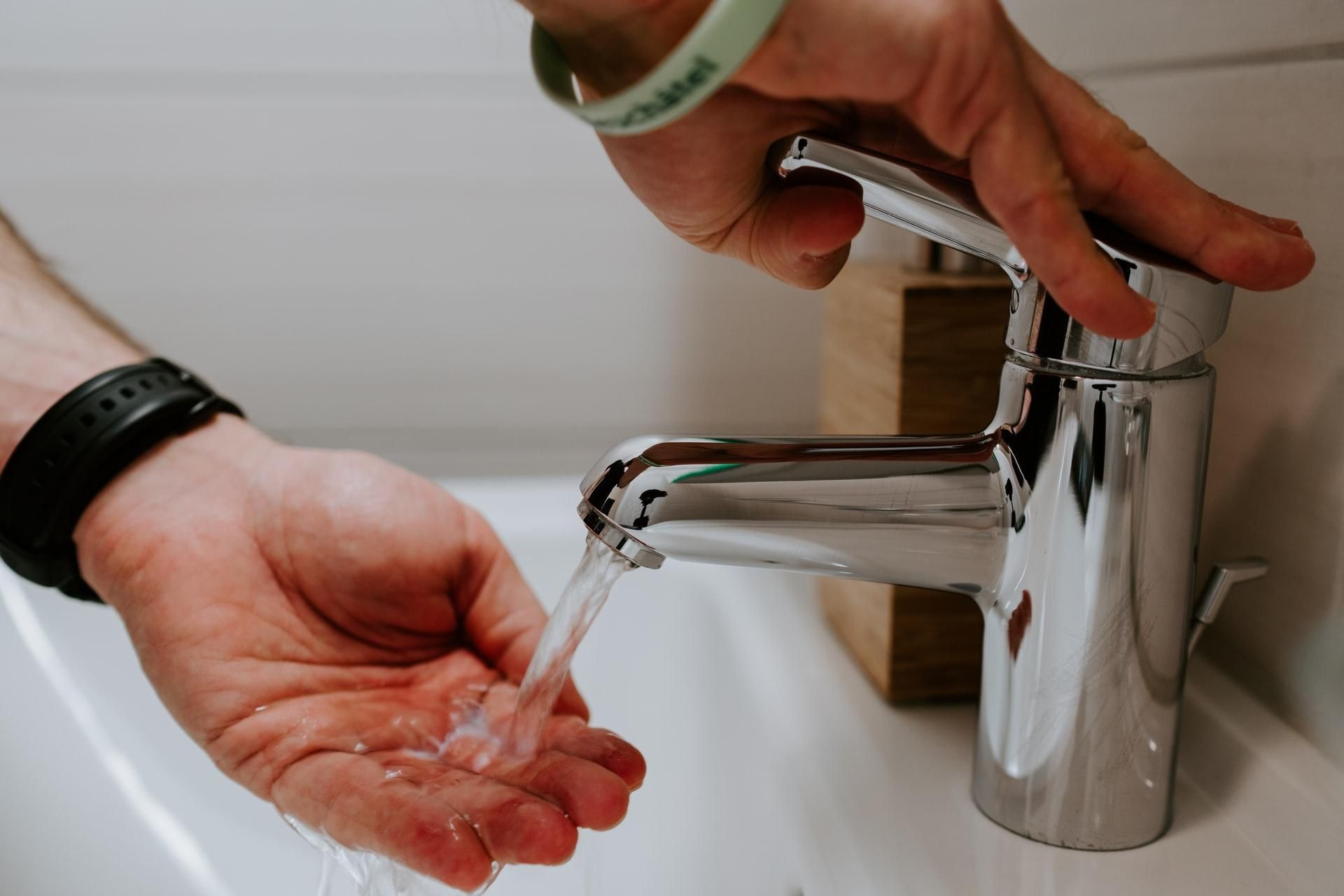 Как правильно мыть руки: подробная инструкция с видео