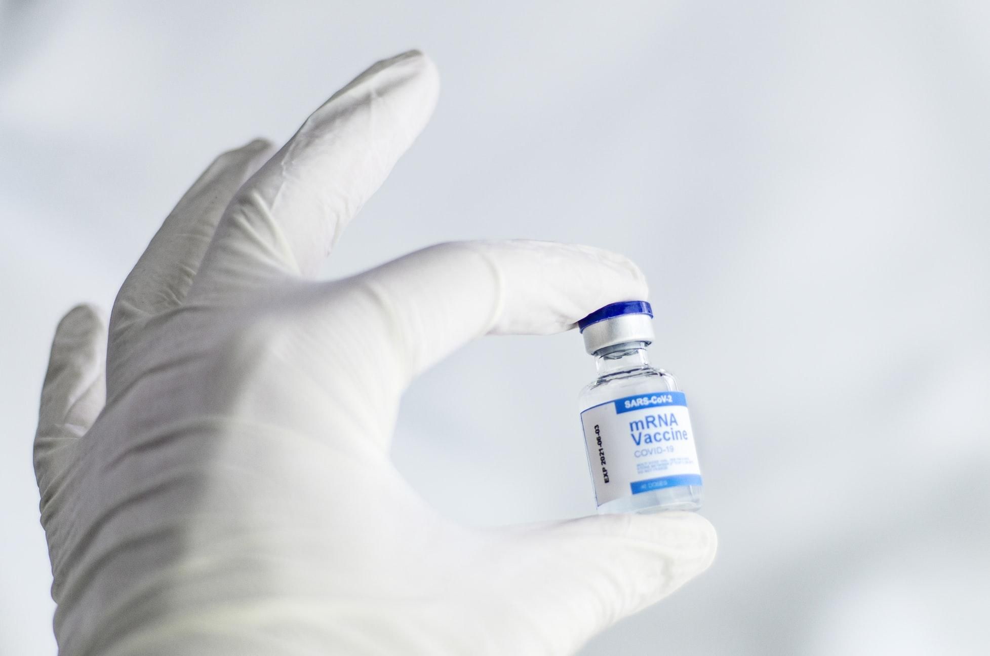 Вакцини  Pfizer і Moderna можуть діяти протягом багатьох років: оновлювати не потрібно