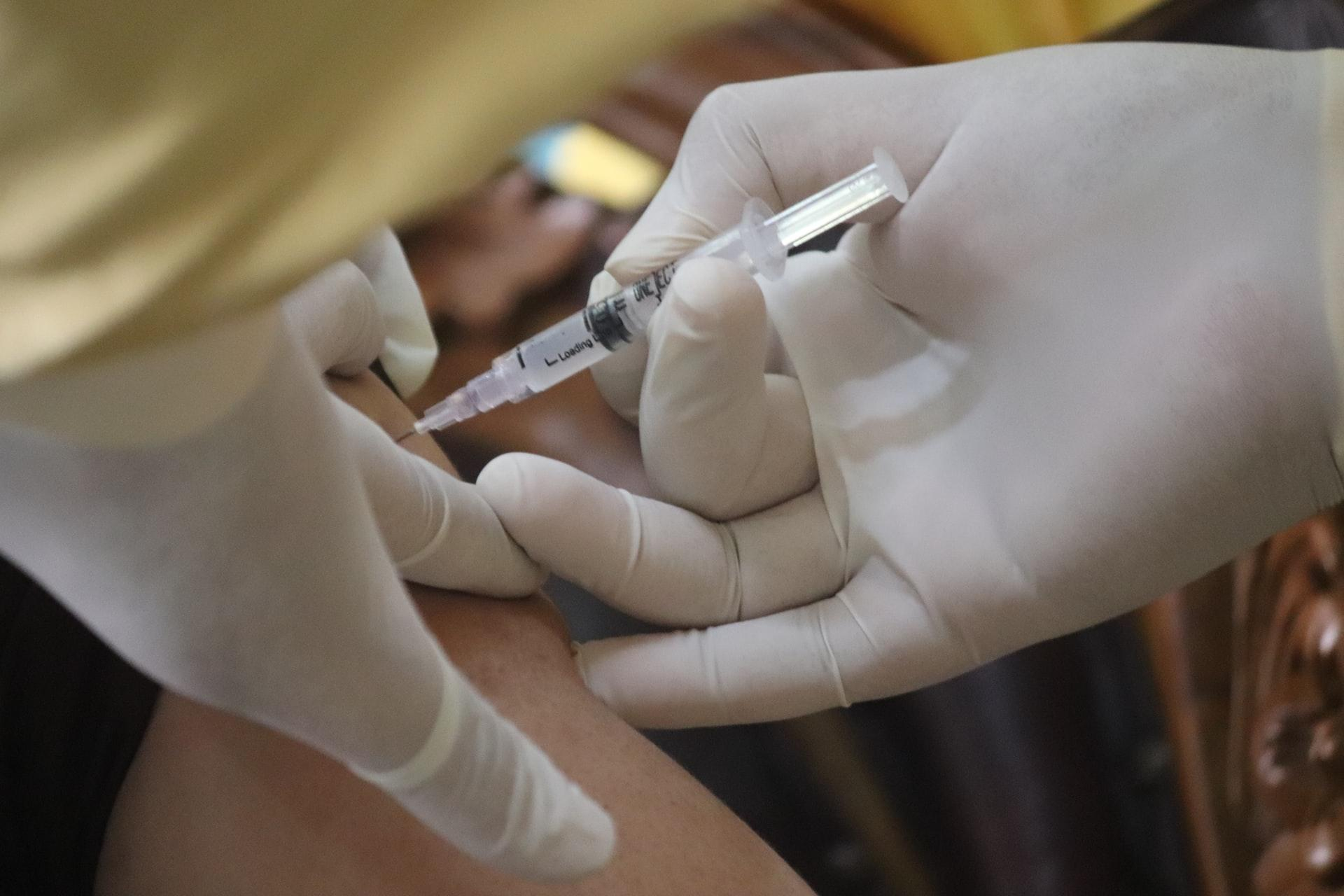 40% украинских пунктов прививки не работают, – Ляшко