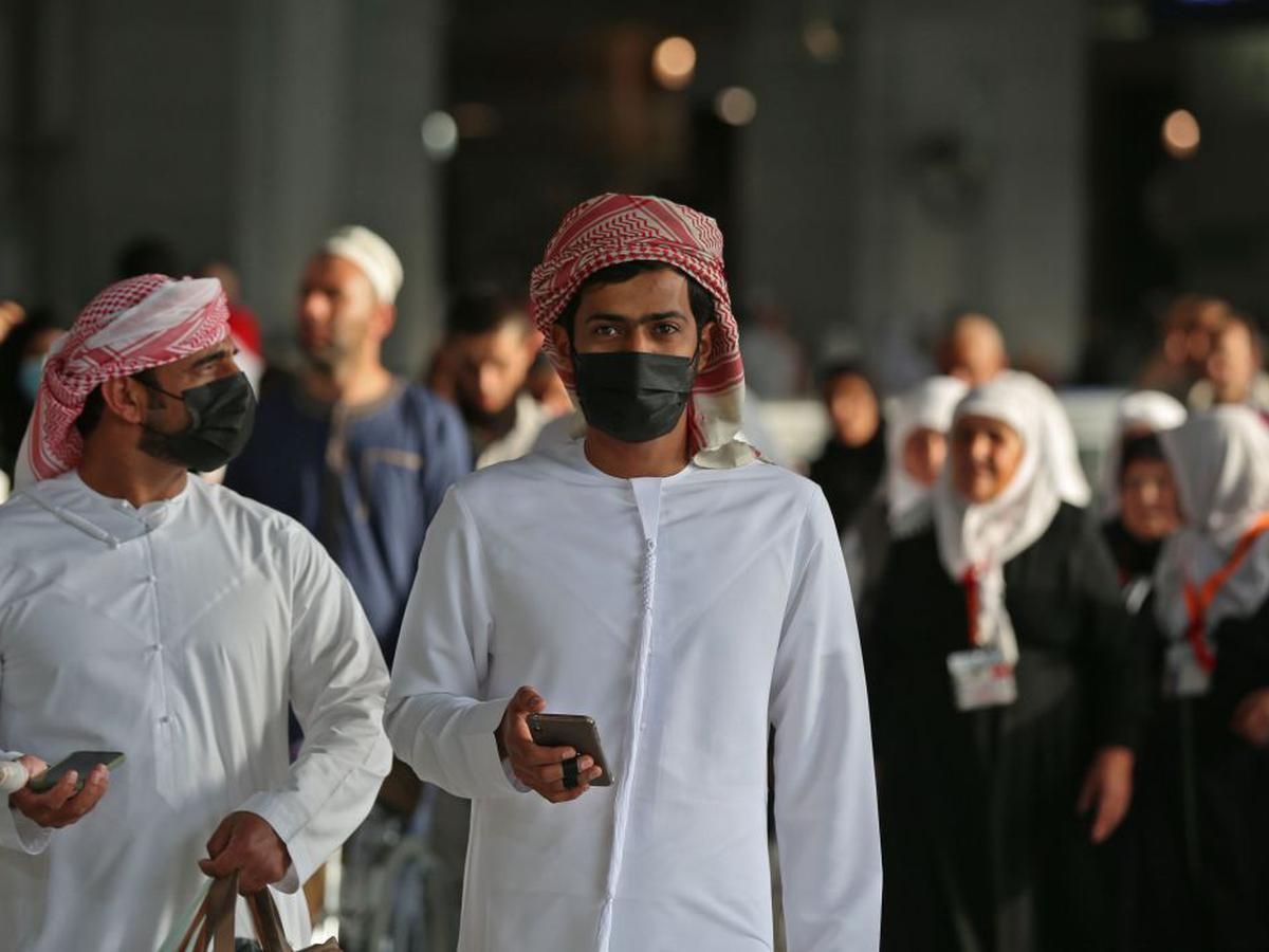 Самые строгие ограничения: в Саудовской Аравии невакцинированных почти никуда не будут пускать