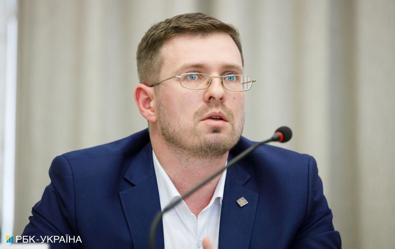 Санлікар Кузін розповів про введення третьої дози вакцини в Україні