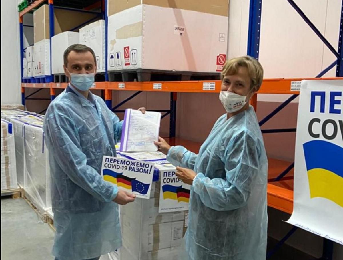 Германия передала Украине 1,5 миллиона доз вакцины AstraZeneca