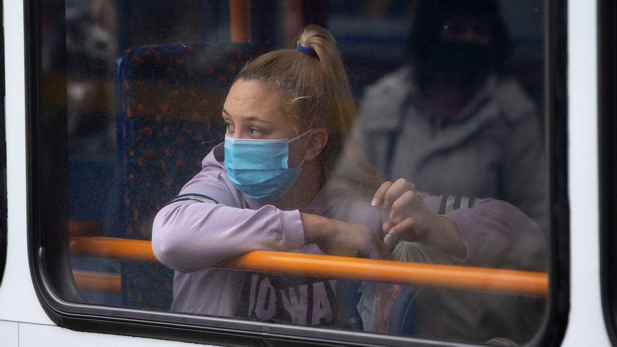 Вперше за кілька місяців в Україні виявили понад 2 тисячі COVID-хворих за добу - Головні новини - Новини Здоров’я Вперше за кілька місяців в Україні виявили понад 2 тисячі COVID-хворих за добу - Головні новини - Новини Здоров’я