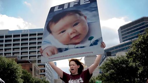 "Закон про серцебиття": у Техасі заборонили аборти після 6 тижня вагітності