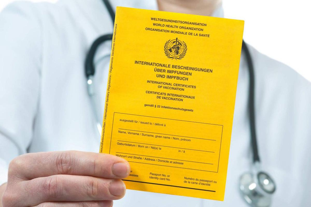 Желтые и зеленые сертификаты вакцинации: в Минздраве объяснили разницу
