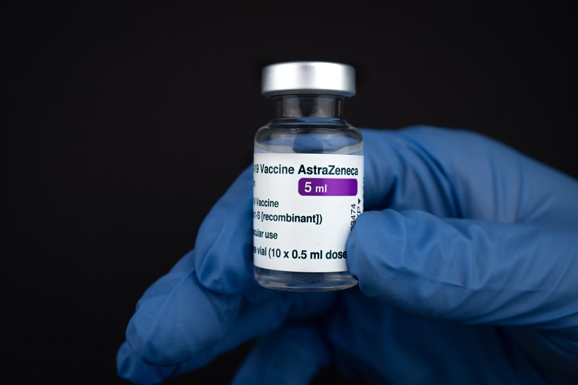У Великій Британії утилізують майже мільйон доз вакцини проти коронавірусу - Новини Здоров’я