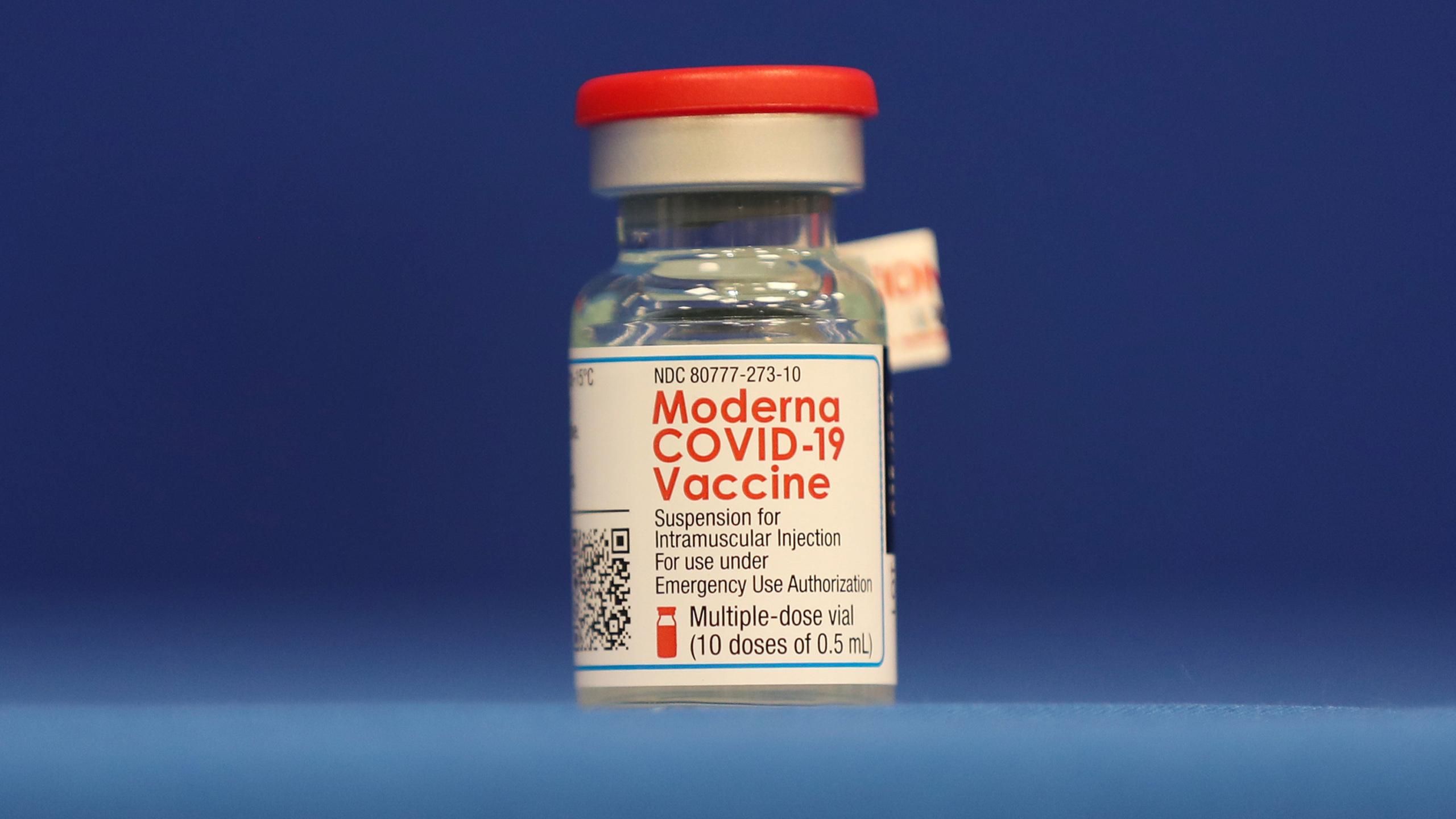В Маріуполі утилізують 1 тисячу вакцин Moderna: закінчився термін придатності - Новини Здоров’я