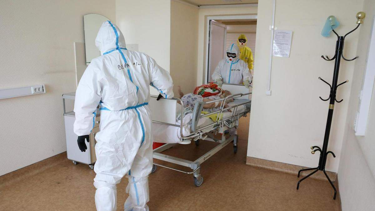 В Украине резко возросла заболеваемость: 4,5 тысяч инфицированных за сутки