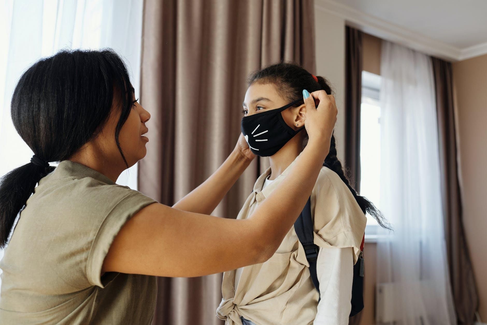 Чи можна дітям носити захисні маски - Новини Здоров’я