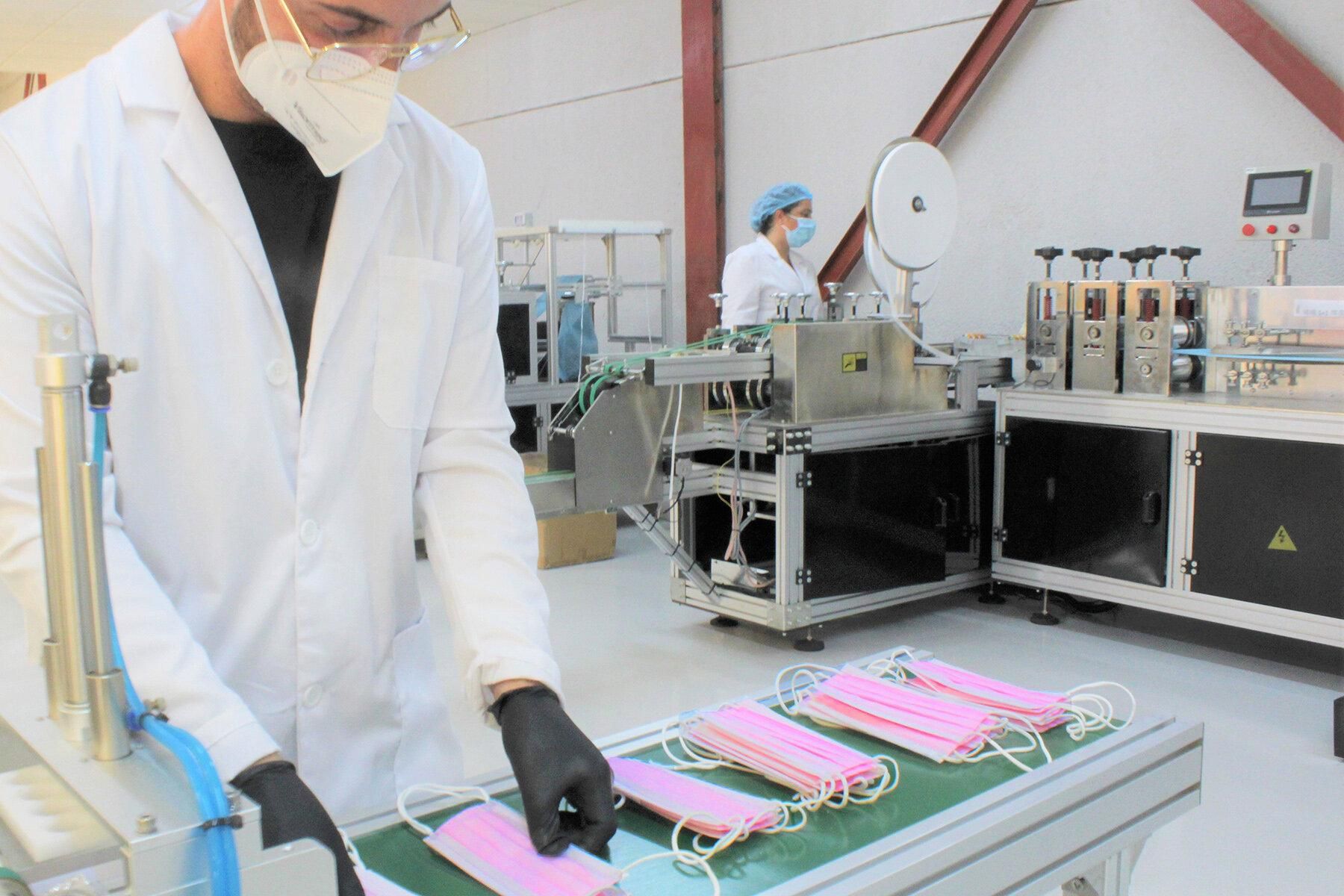 Выпустили маску, которая мгновенно деактивирует коронавирус: когда появится в продаже Выпустили маску, которая мгновенно деактивирует коронавирус: когда появится в продаже