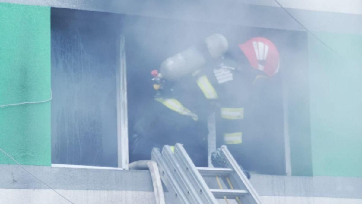 У Румунії сталася в пожежі у COVID-відділенні лікарні: є загиблі - Новини Здоров’я У Румунії сталася в пожежі у COVID-відділенні лікарні: є загиблі - Новини Здоров’я
