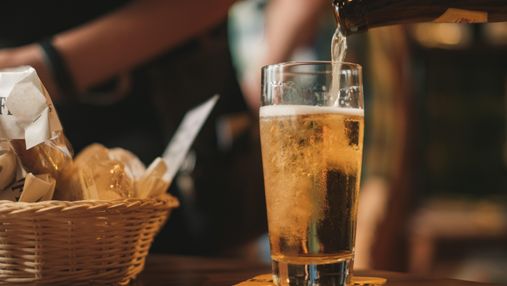 Може збільшити ризик раку: вчені розповіли про загрозу від пива після роботи