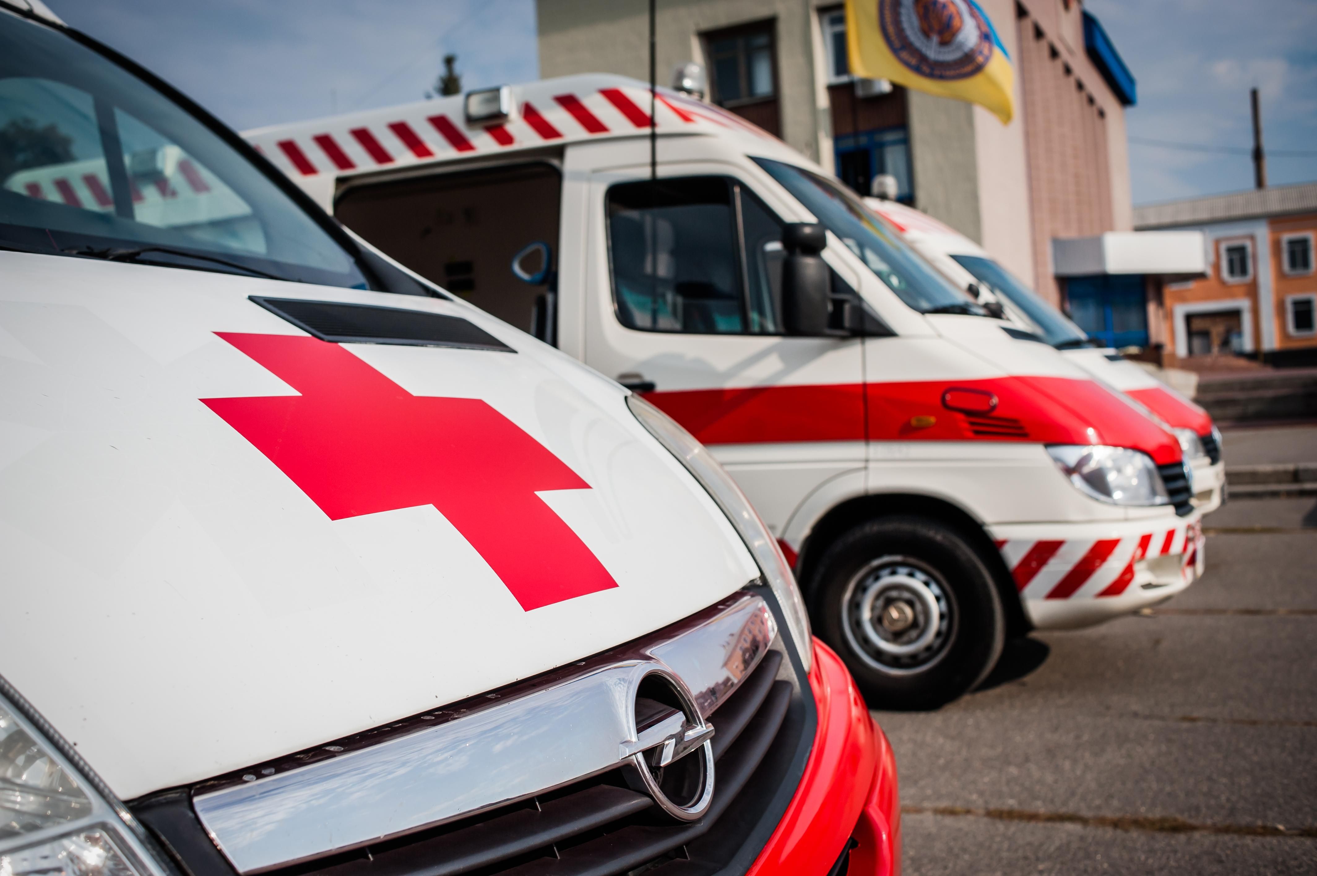 На Буковине в скорой умер итальянец, которого не смогли принять две больницы