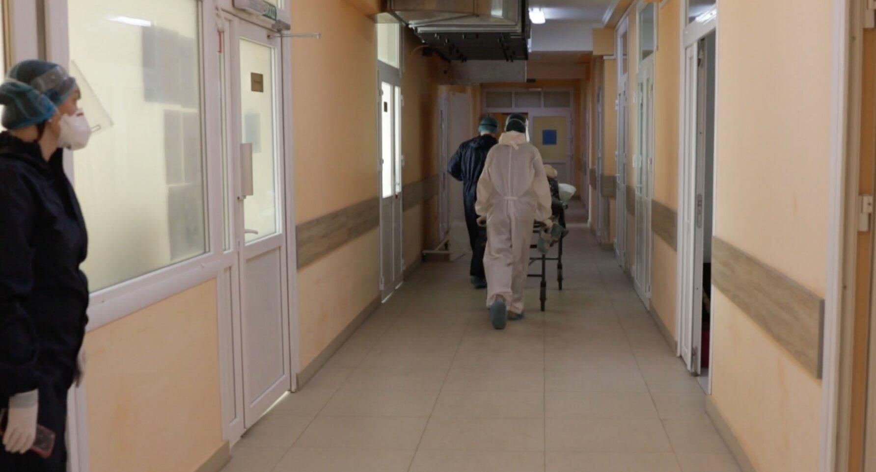 Умерли в один день: на Львовщине супруги не смогли побороть COVID-19 Умерли в один день: на Львовщине супруги не смогли побороть COVID-19