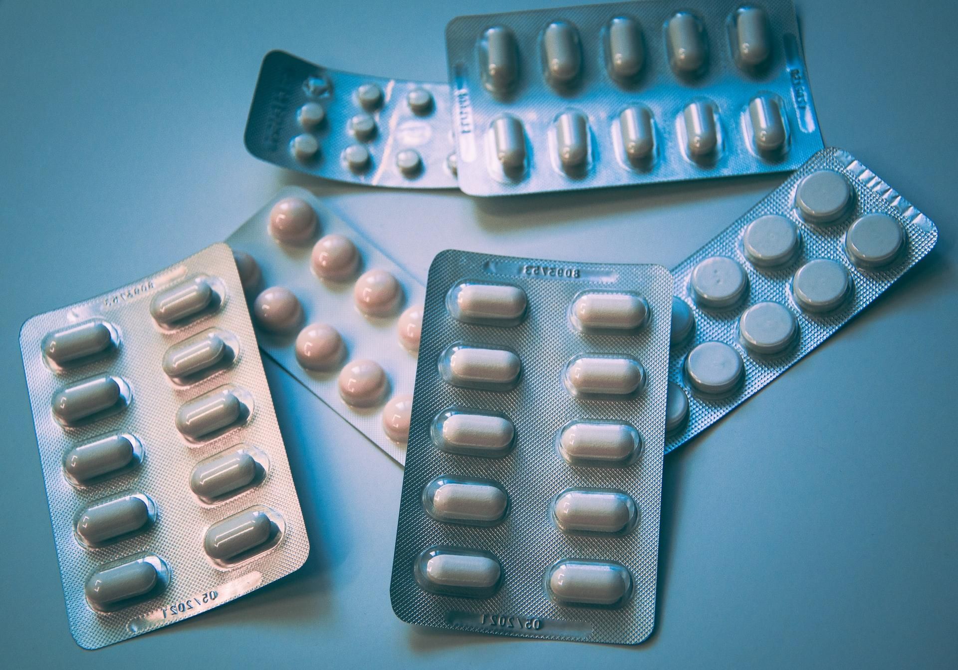 Популярный антидепрессант уменьшает риск госпитализации и смерти от COVID-19