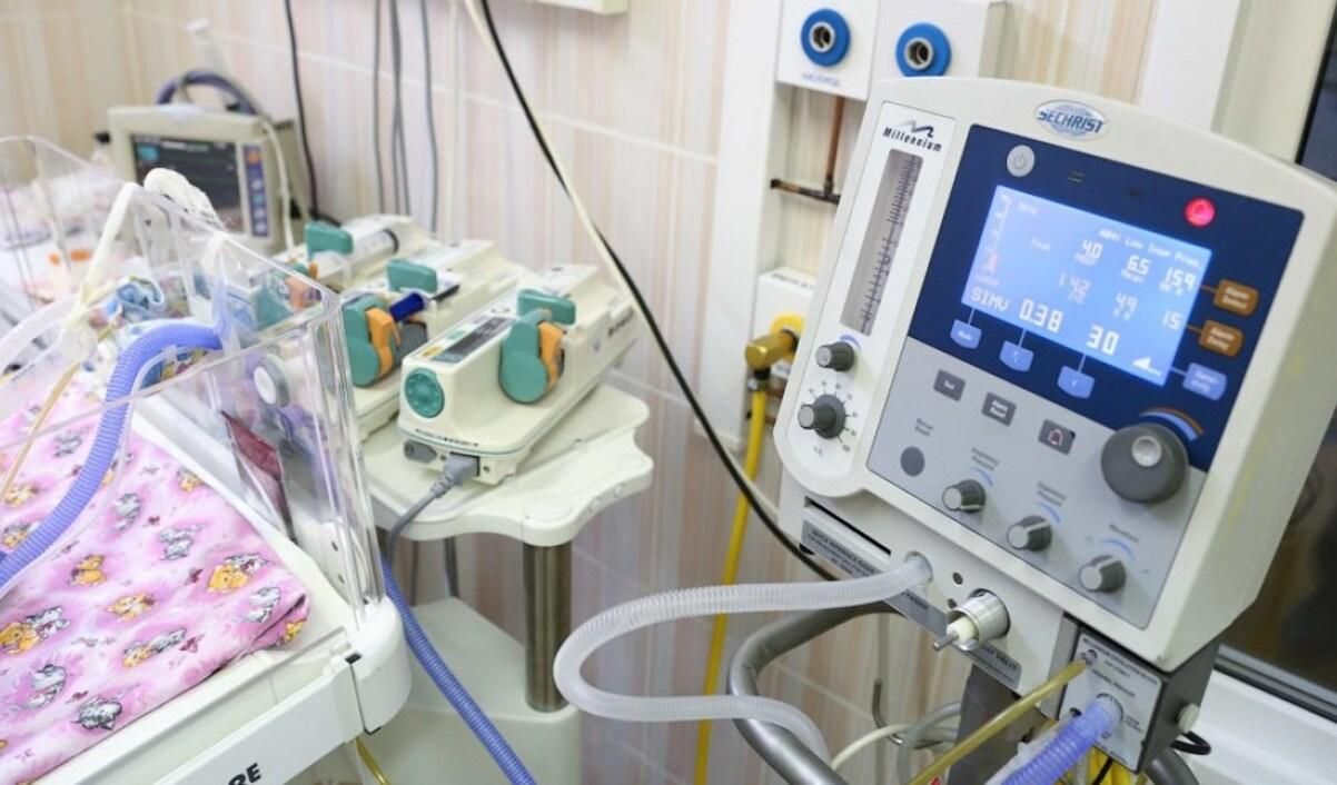 Дети задыхаются: на Буковине критическая ситуация с COVID-19, реанимации заполнены на 100% Дети задыхаются: на Буковине критическая ситуация с COVID-19, реанимации заполнены на 100%