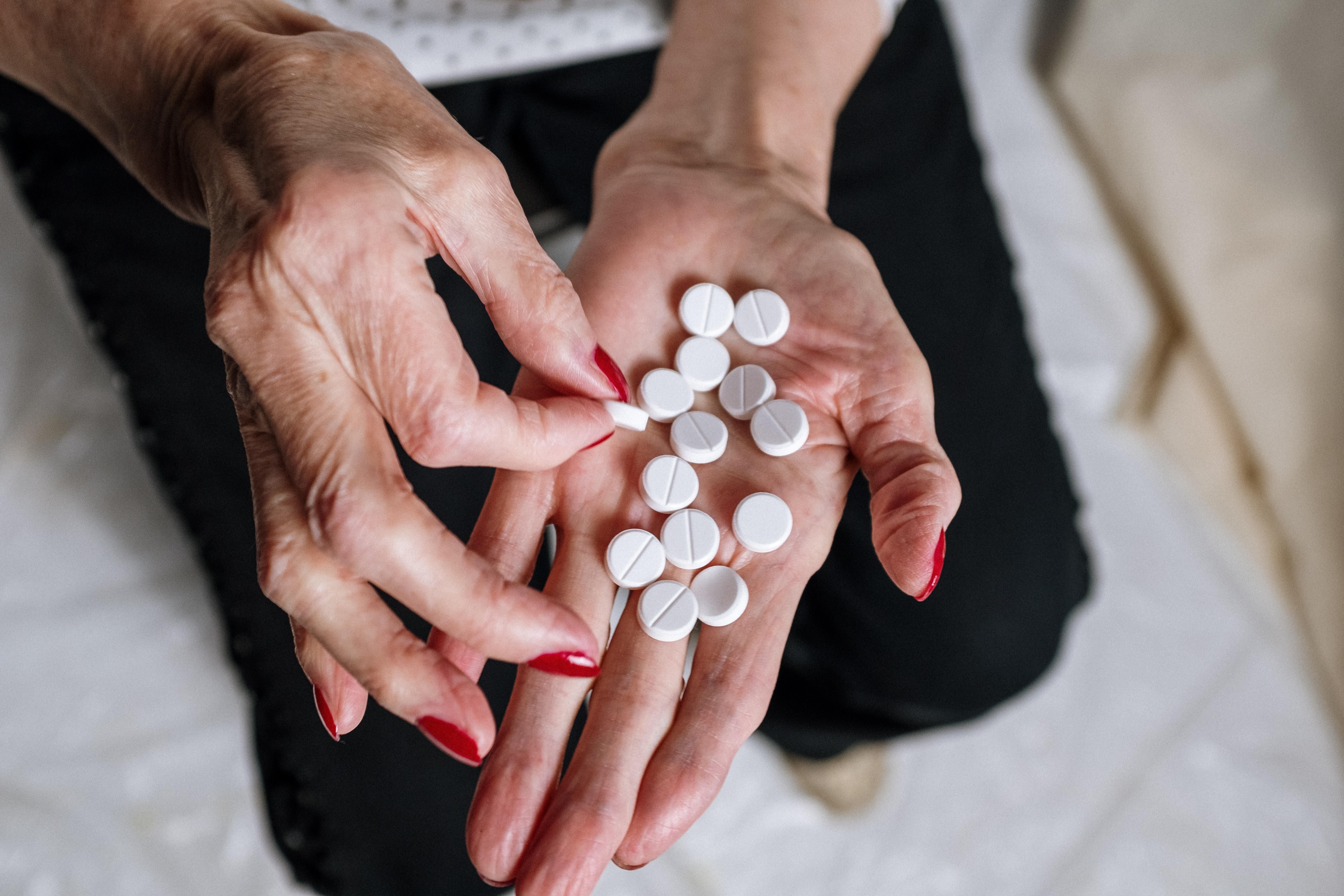 Експериментальна таблетка Pfizer знижує ризик госпіталізації та смерті на 89%: заява компанії - Новини Здоров’я