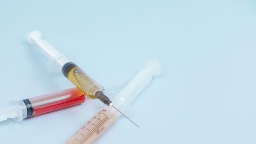 Сколько украинцев не будут делать прививки и соблюдать карантинные правила