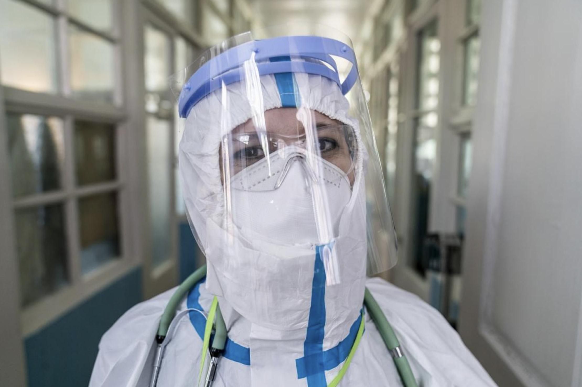 Знову спалах: понад 10,5 тисяч хворих на COVID за добу - Новини Здоров’я Знову спалах: понад 10,5 тисяч хворих на COVID за добу - Новини Здоров’я