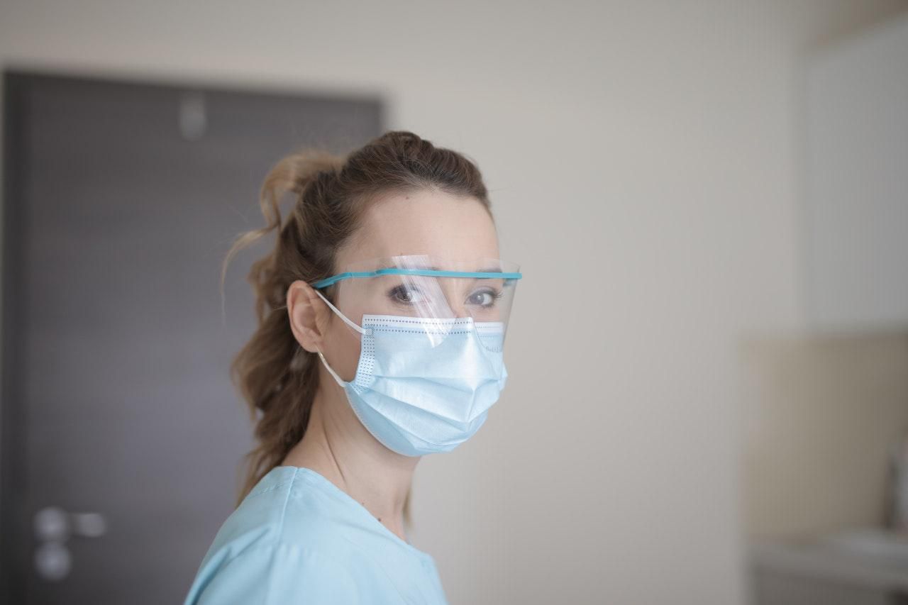 Що може спричинити повторні спалахи захворюваності в Україні: 2 причини від KSE - Новини Здоров’я