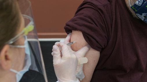 У Новій Зеландії чоловік 10 разів за день вакцинувався проти коронавірусу