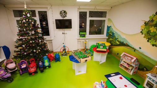 У Львові оновили ігрову кімнату для онкохворих діток: до збору долучився і 24 канал