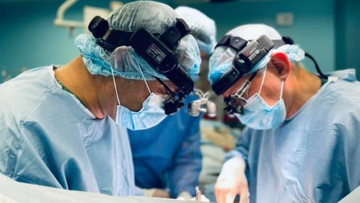5-річна дівчинка не чула з народження: у Дніпрі лікарі провели унікальну операцію