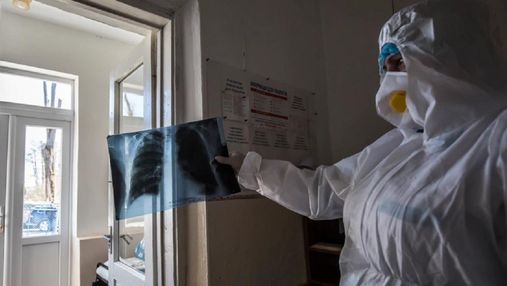 Украина продолжает бороться с коронавирусом: сколько на это потратили в 2021 году
