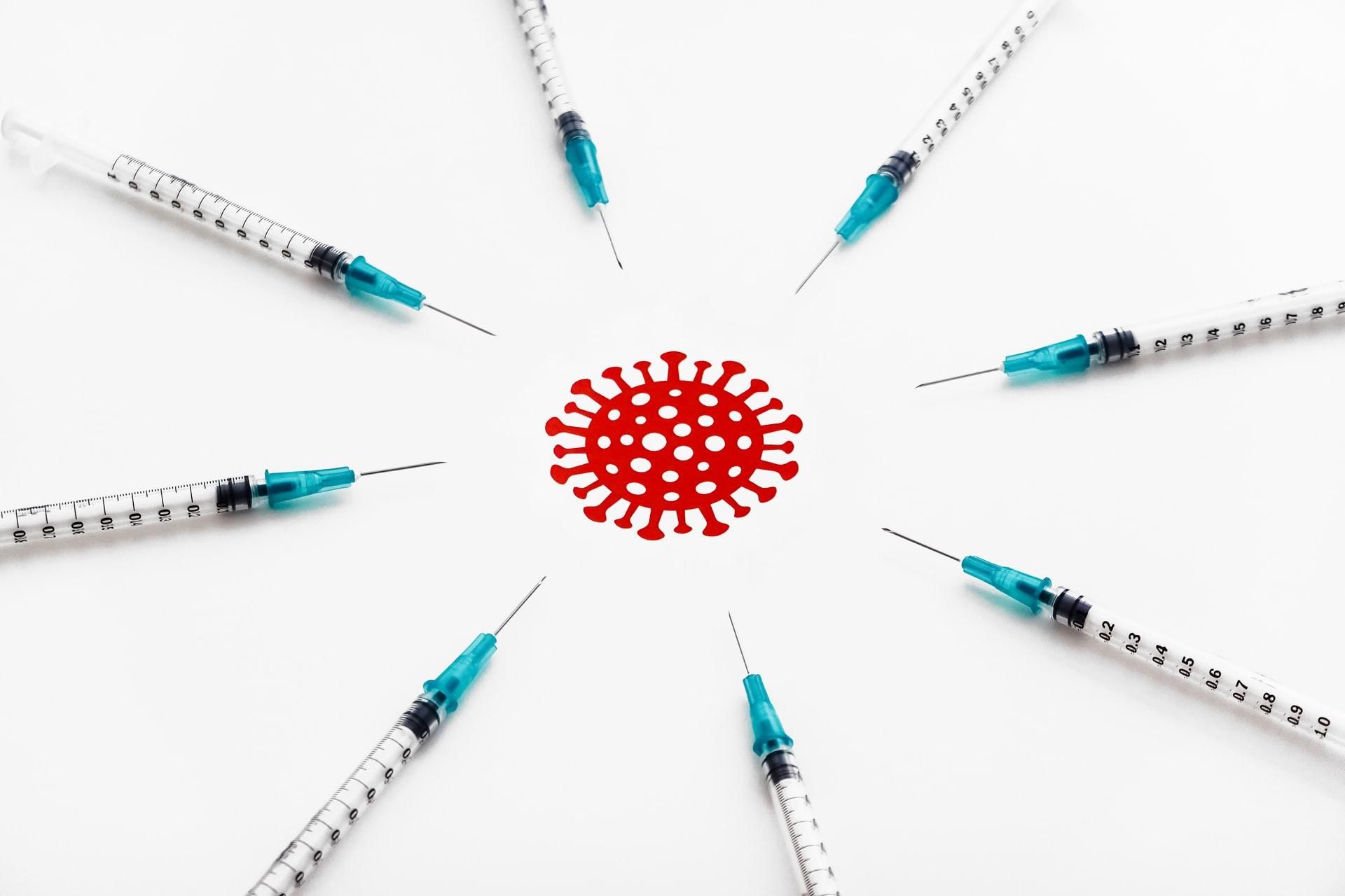 Насколько безопасны вакцины против коронавируса для людей с раком