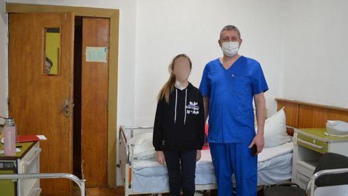 Кашель был симптомом: львовские врачи удалили у 13-летней девочки большую опухоль